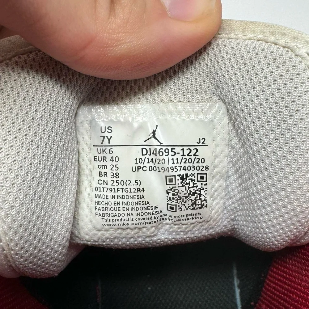 Nike Air Jordan 1 Mid GS‎ White/Gym Red DJ4695-122 Youth Size 7Y